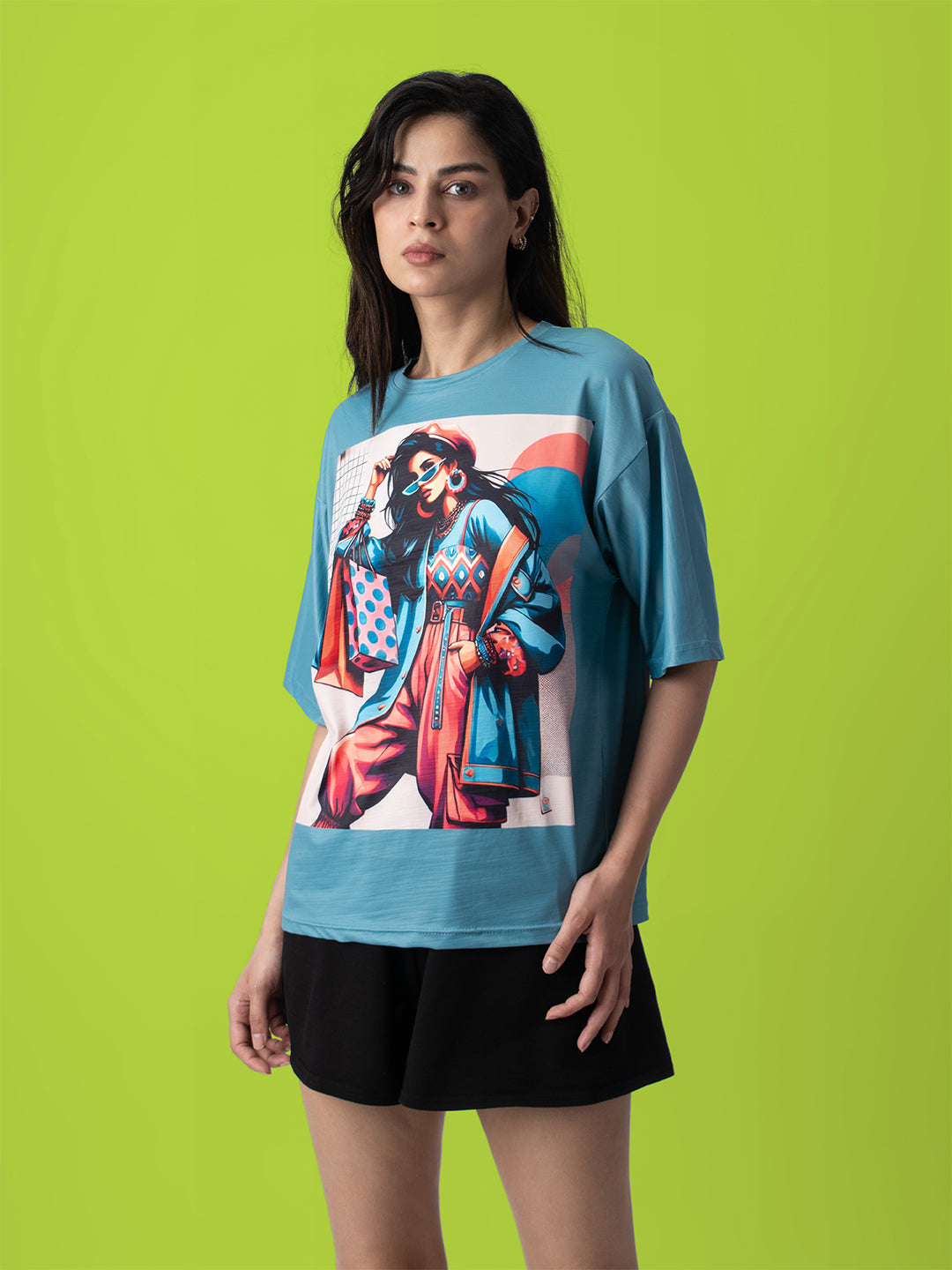 Fashionista Girl Short Oversized T-Shirt